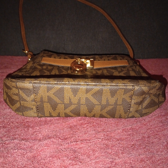 NWT Michael Kors Hamilton brown signature Traveler Messenger Bag - Picture 5 of 12